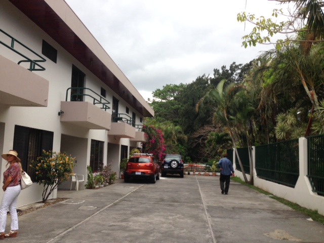 Townhouse in condominium with pool, walk to Starbucks Townhouse in condominium with pool, walk to Starbucks