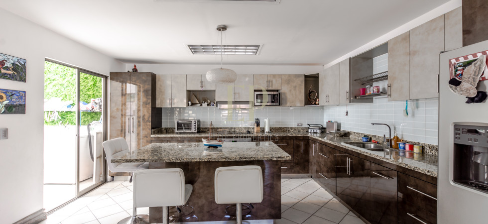 Fantastic location condo for sale near Distrito4, close to Multiplaza Fantastic location condo for sale near Distrito4, close to Multiplaza