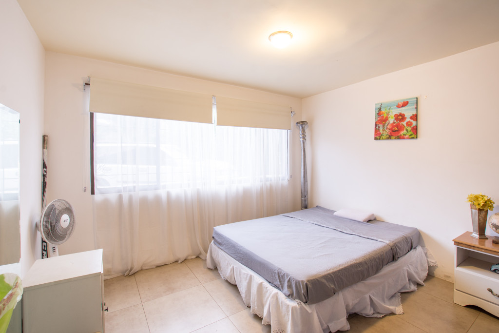 Spacious apartment on the first floor with terrace, garden and pool Spacious apartment on the first floor with terrace, garden and pool