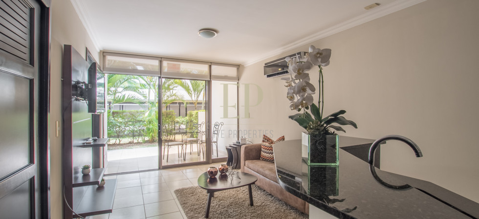 First floor apartment with patio, pool, tennis and more primer piso con patio avalon