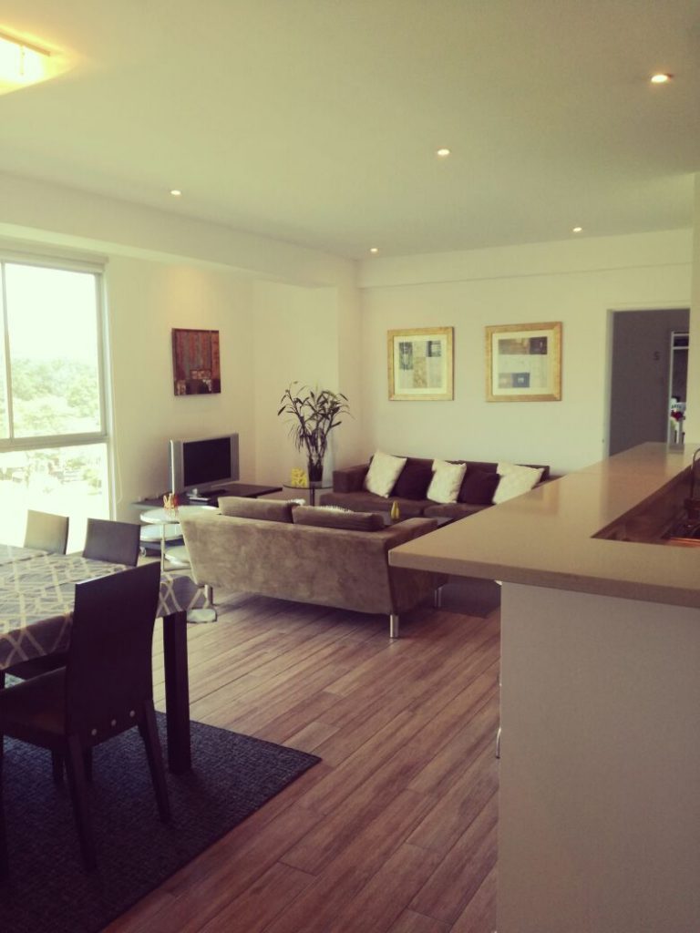 Nice, modern, furnished apartment walking distance to Distrito 4 Nice, modern, furnished apartment walking distance to Distrito 4