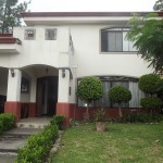 Santa Ana, Piedades house in condominium