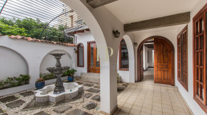  Beautiful home in condominium, Escazu La Paco