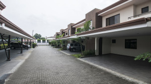modern home near avenida escazu