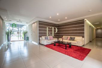 apartment in Riverpark Santa Ana
