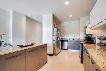 Beautiful, modern apartment nice green views