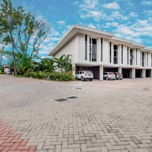 se vende casa condominium Brasil de Mora