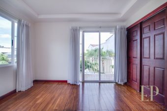 Fantastic located two story house in condominium with pool