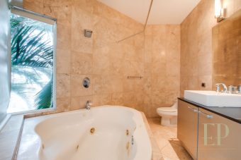 Luxury, modern home with private pool Escazu Guachipelin