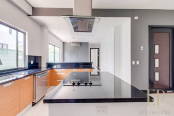 New independent home for sale La Hacienda