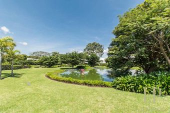 New independent home for sale La Hacienda