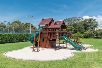 New independent home for sale La Hacienda