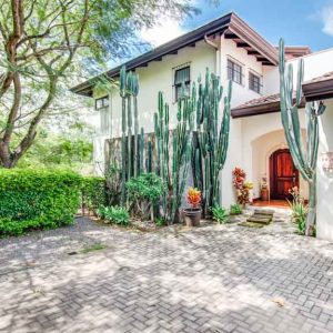 Beautiful home for sale Guachipelin Escazu