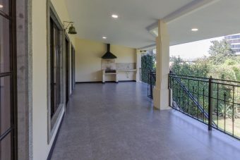 for sale independent house Escazu Los Laureles