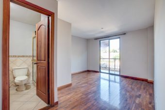 Large apartment for rent in Escazu near Los Laureles, Multiplaza and La Paco