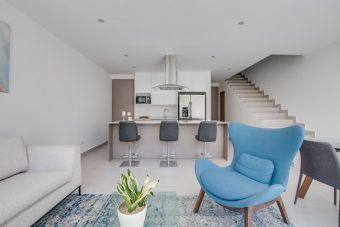 Two story new home Santa Ana Lindora