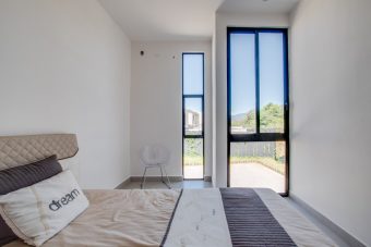 Two story new home Santa Ana Lindora