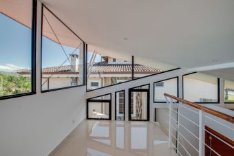 House for Sale with pool Valle del Sol