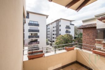Apartment in condominium with swimming pool Escazu