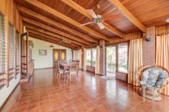 Large Charming House in Gated community of Ciudad Colon