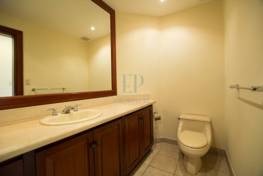 Ample apartment with views Escazú