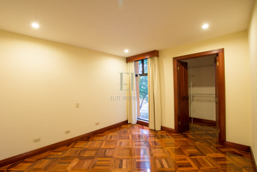 Ample apartment with views Escazú