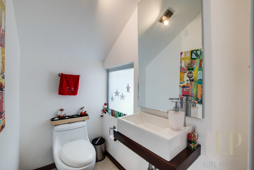 Casa contemporánea santa ana