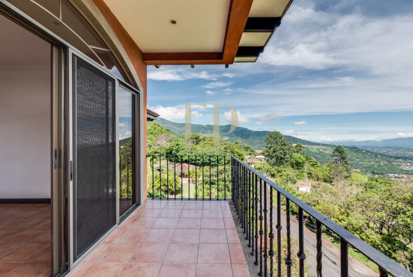 Spacious condo luxury condominium