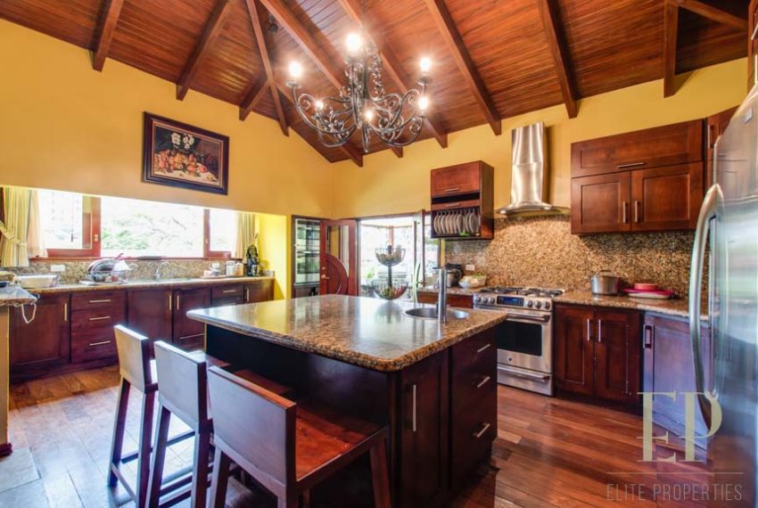 Real Estate Costa Rica Escazu home pool garden for sale