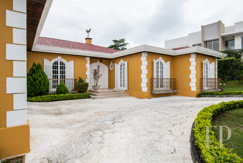 For sale one level beautiful, unique French style home Escazu