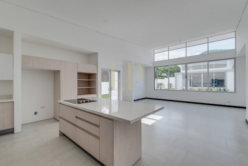 venta Casa de un nivel Santa Ana