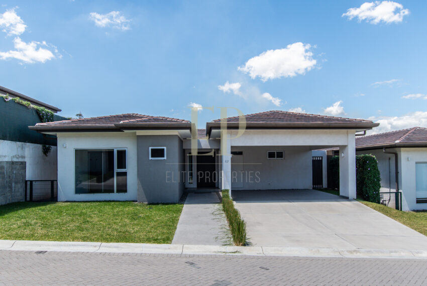 One level modern house Escazu Guachipelin