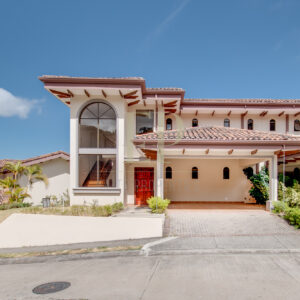 Beautiful home Alto Las Palomas in Santa Ana