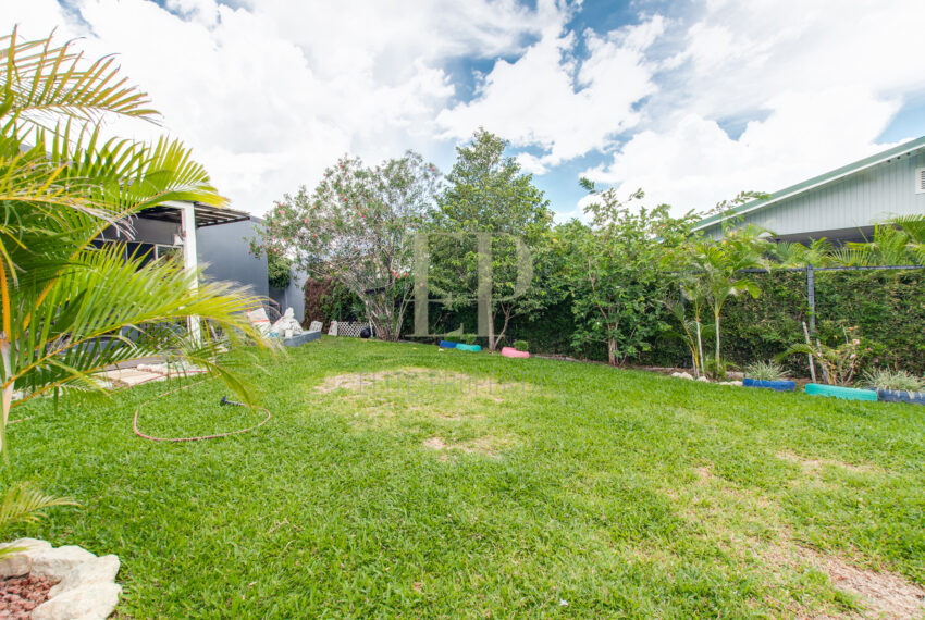 Modern one level house with private pool Santa Ana Rio