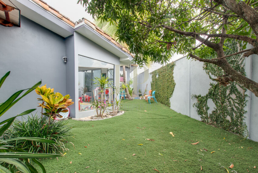 Modern one level house with private pool Santa Ana Rio