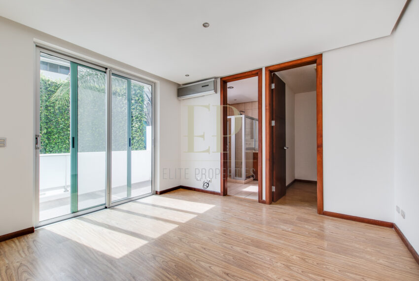Modern house for sale in Escazu