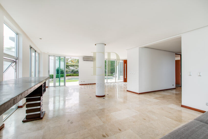 Modern home with private heated pool Escazu