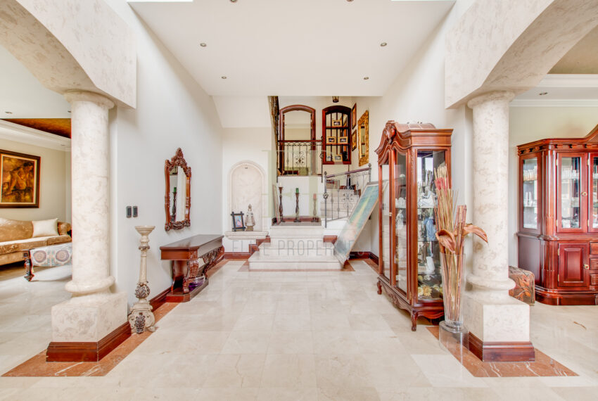 house for rent or sale in Villa Real Santa Ana