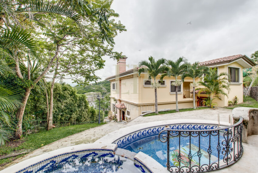 house for rent or sale in Villa Real Santa Ana