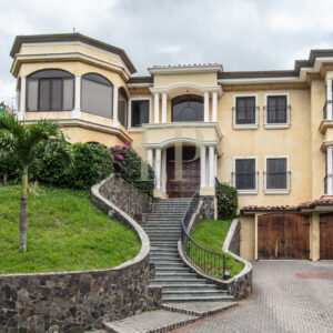 villa real santa ana house for sale