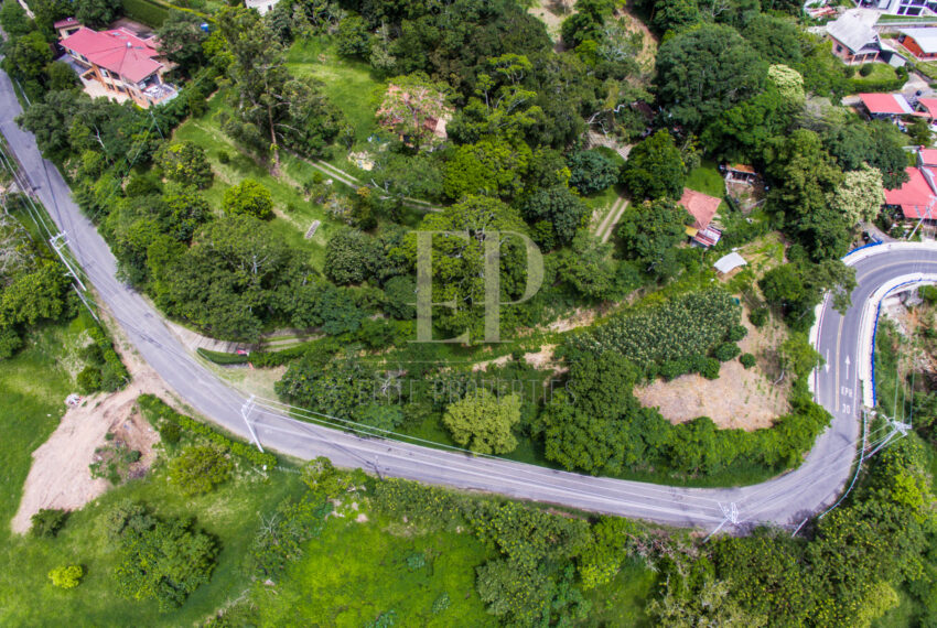 lote en Santa Ana Piedades para desarrolladores o casa residencial individual