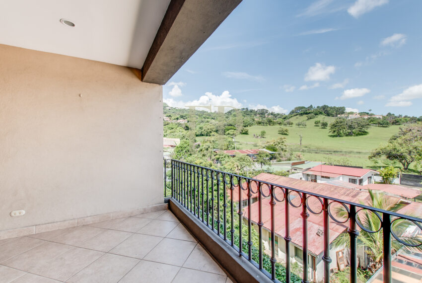 Apartment for sale in Escazu, condo with heated pool, Tennis