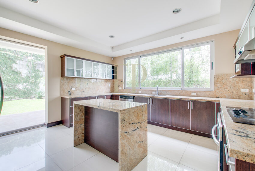 Casa de lujo en condominio Escazu, Jaboncillos