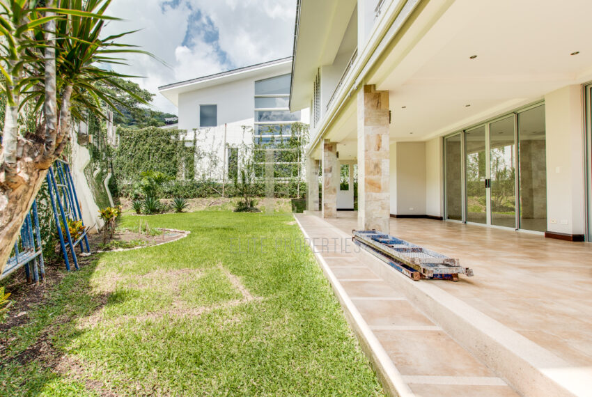 Modern home for rent Escazu Jaboncillo