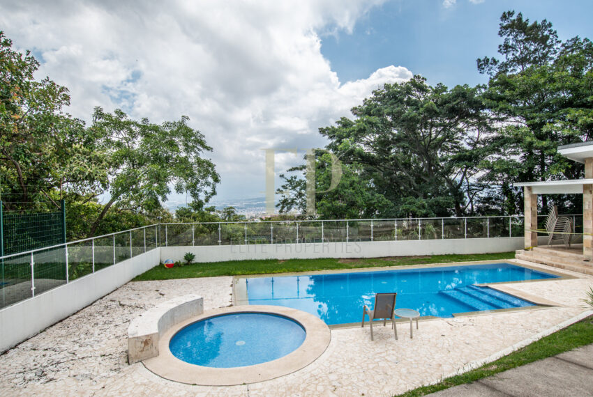 Casa de lujo en condominio Escazu, Jaboncillos