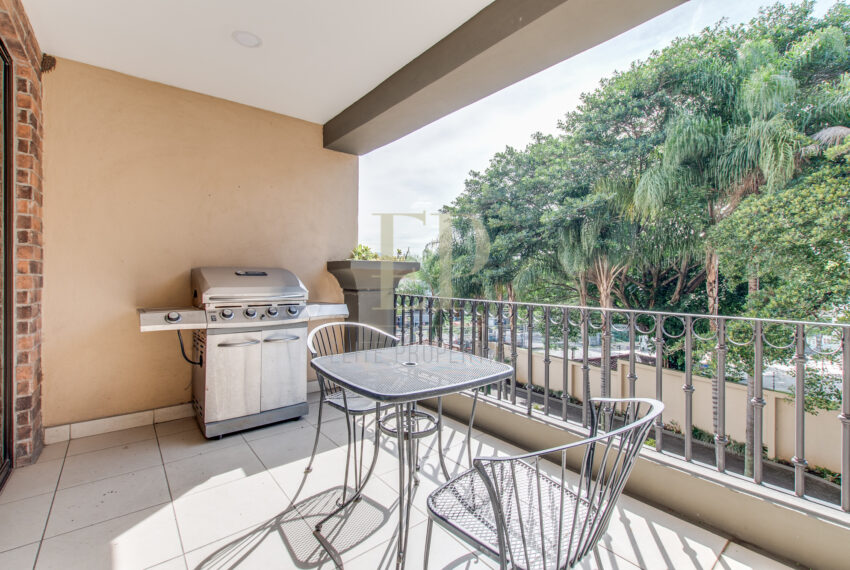 Apartamento en Escazu cerca de La Paco y Word Gym