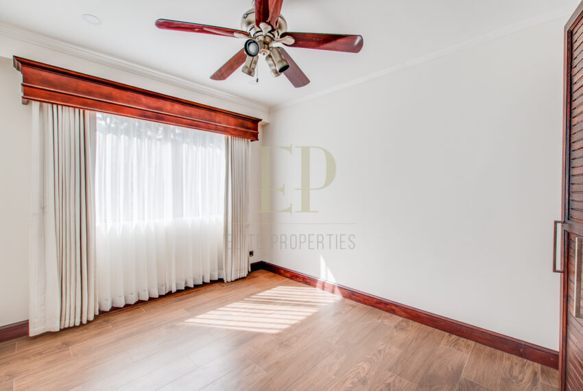 Apartamento en Escazu cerca de La Paco y Word Gym