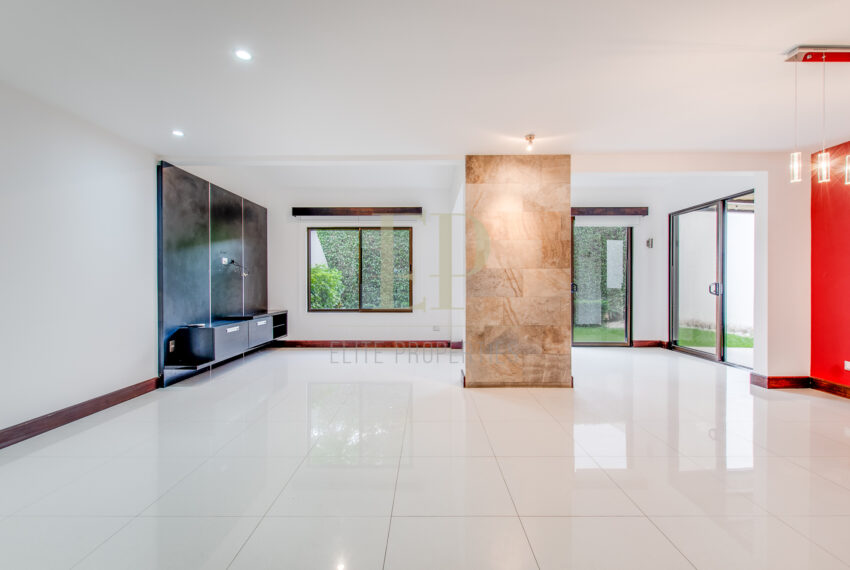 e vende o alquila casa moderna Brasil de Santa Ana