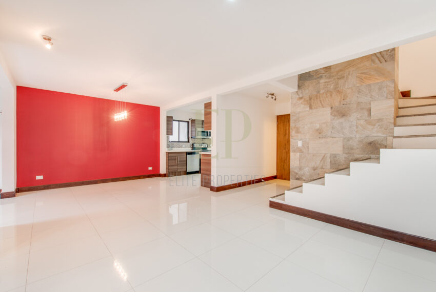 e vende o alquila casa moderna Brasil de Santa Ana