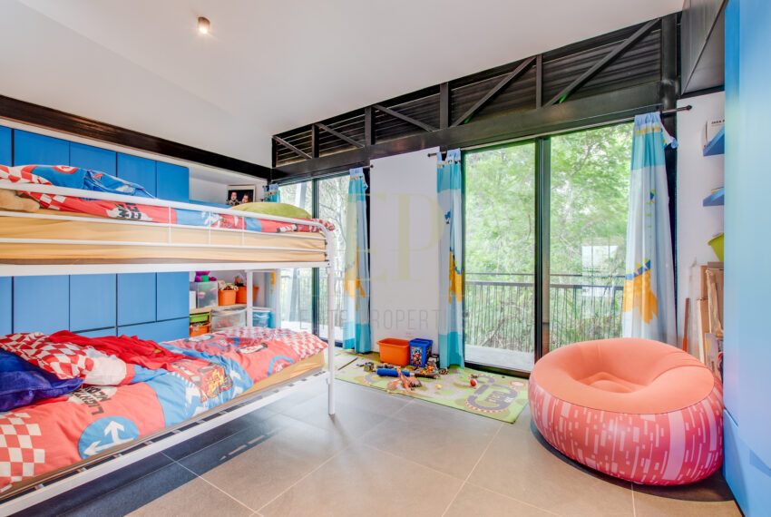Casa independiente contemporánea con vistas a Santa Ana